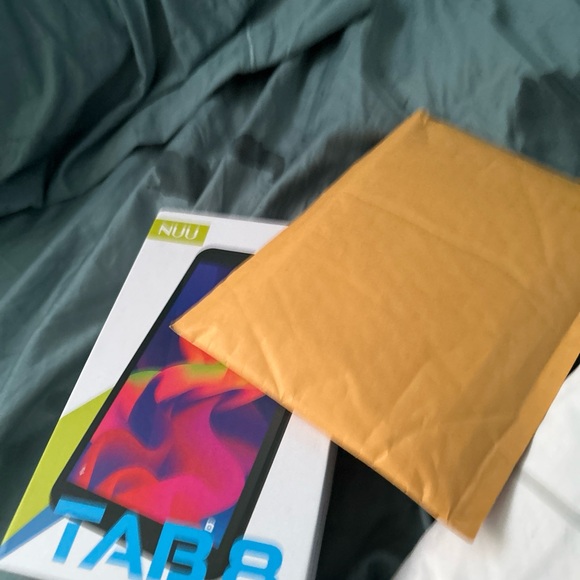 Meet your Posher, Kimberly - Picture 1 of 11